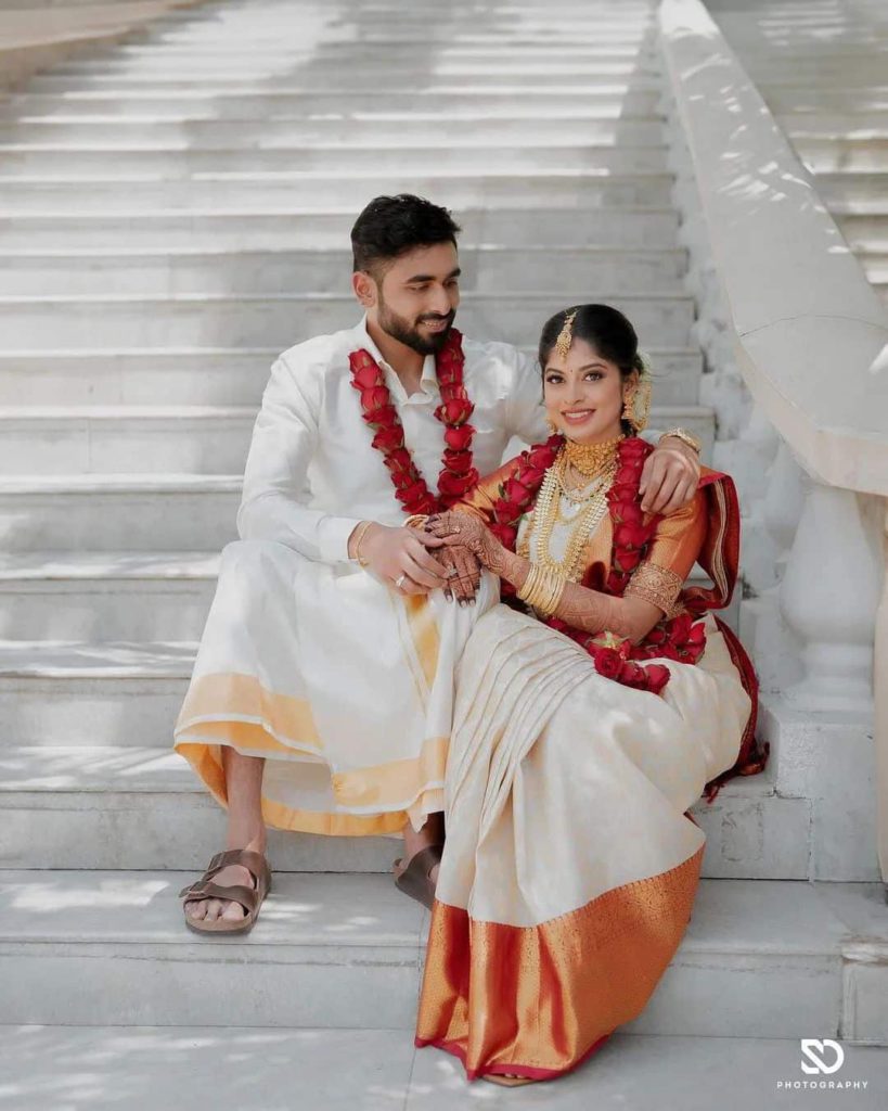 Rose varmala design for South Indian Wedding