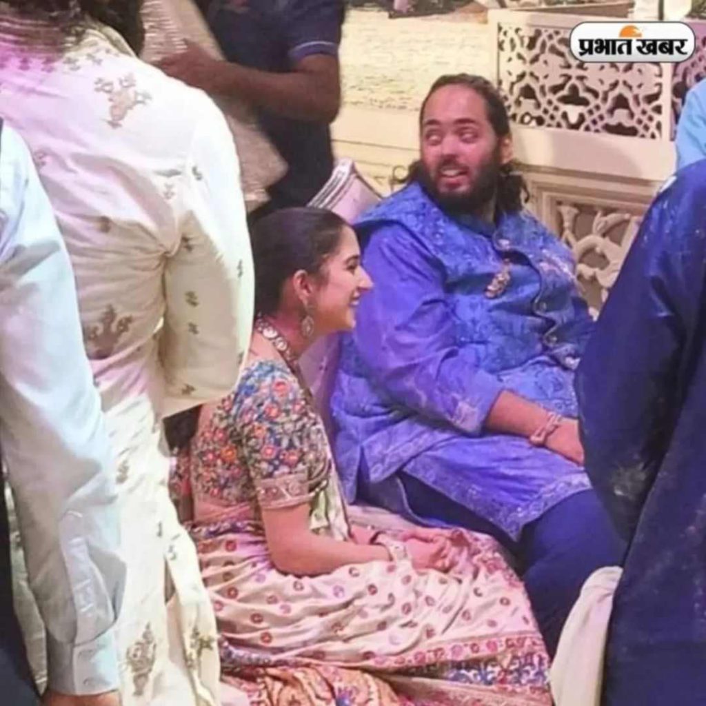 Anant Ambani in blue for Shiv Pooja