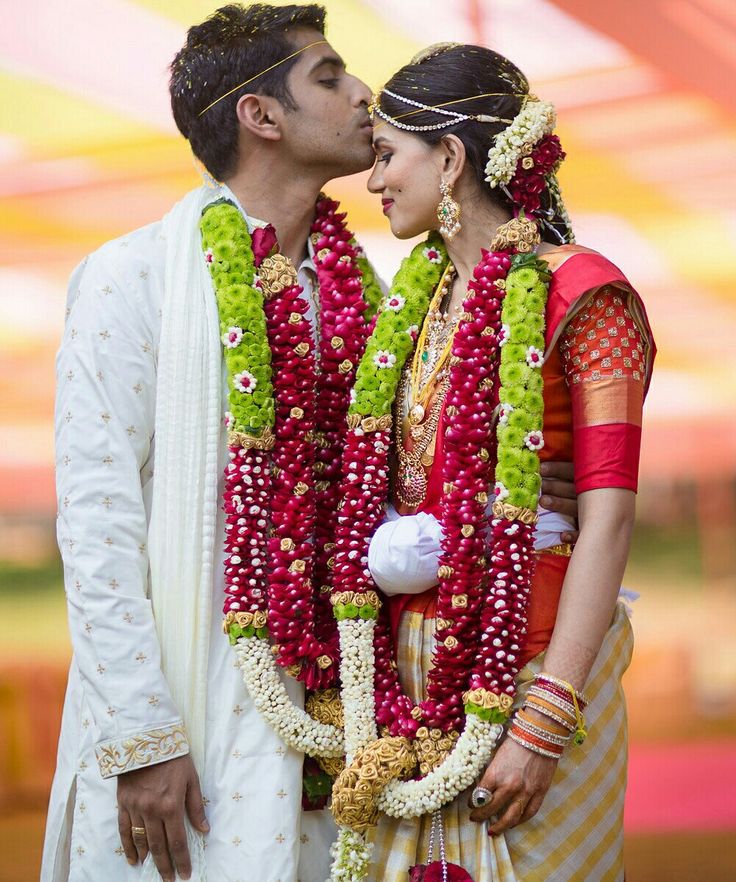 Rose varmala for South Indian Weddings