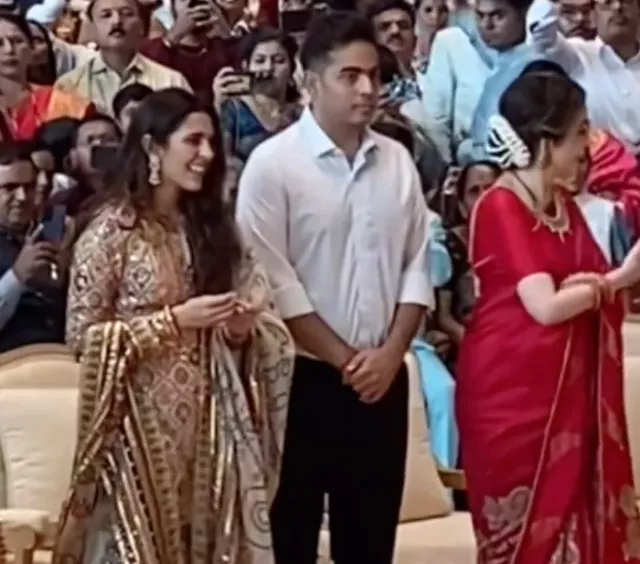 Shloka Mehta for Mass wedding