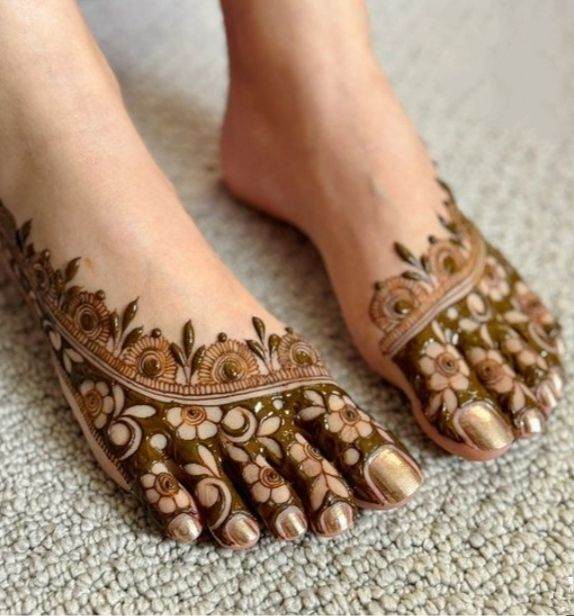 Foot mehndi