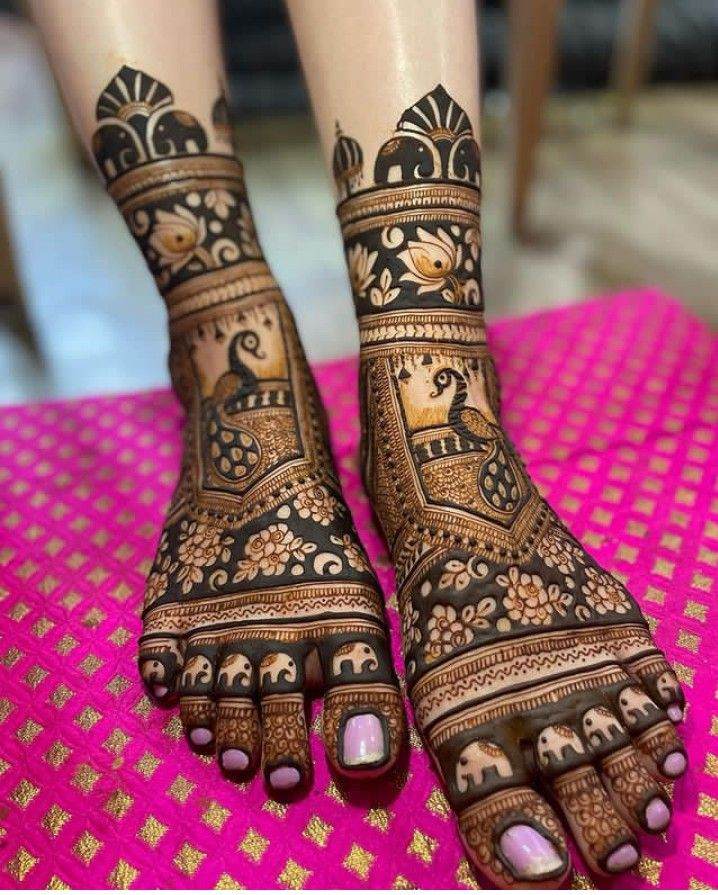 Peacock and Elephant foot mehndi motifs