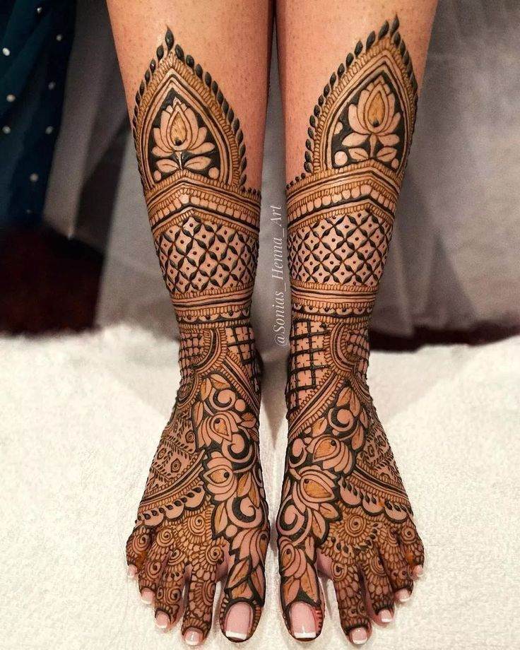 Lotus and Geometric Henna Design