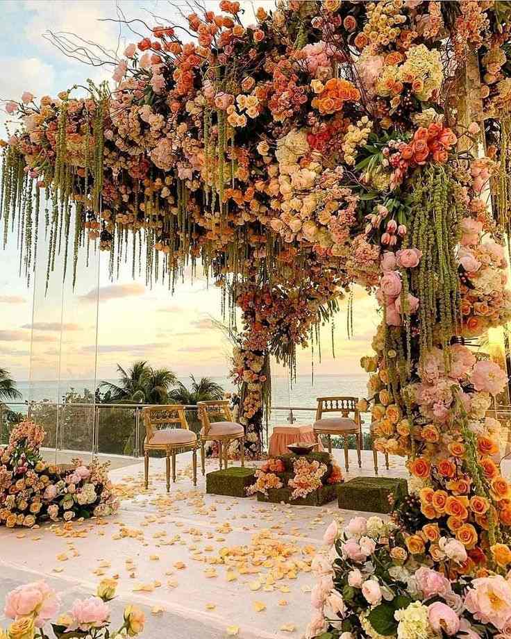 Floral wedding decor